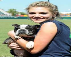 She is an animal lover. She also has a Dog (boxer) named Harley.